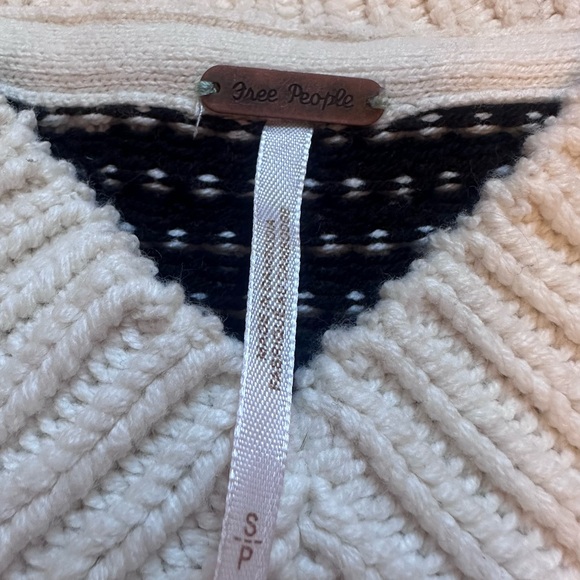 Free People Maisie Oversized Sweater - Picture 6 of 6